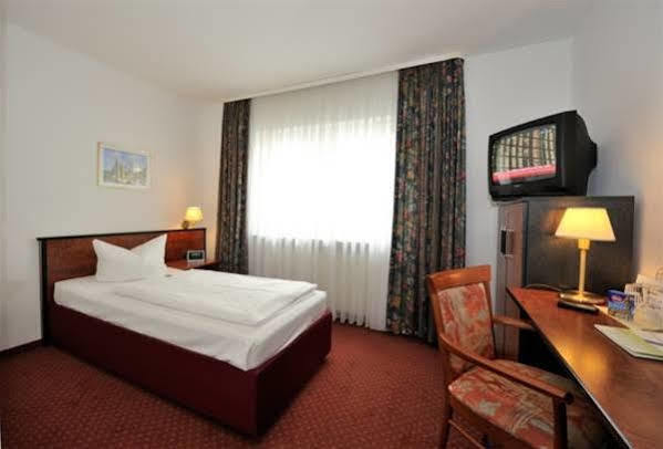 Rhein Neckar Hotel Маннгейм Екстер'єр фото