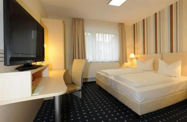 Rhein Neckar Hotel Маннгейм Екстер'єр фото